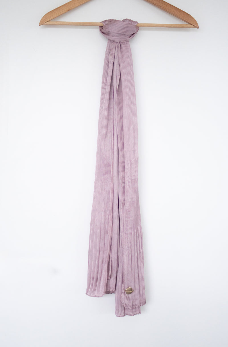 Satin Wavy Hijab - pink