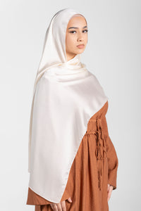 Satin Crinkle Hijab - Light Beige