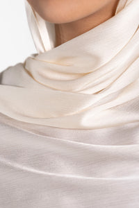 Satin Crinkle Hijab - Light Beige