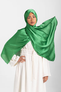 Satin Crinkle Hijab - Bold Green