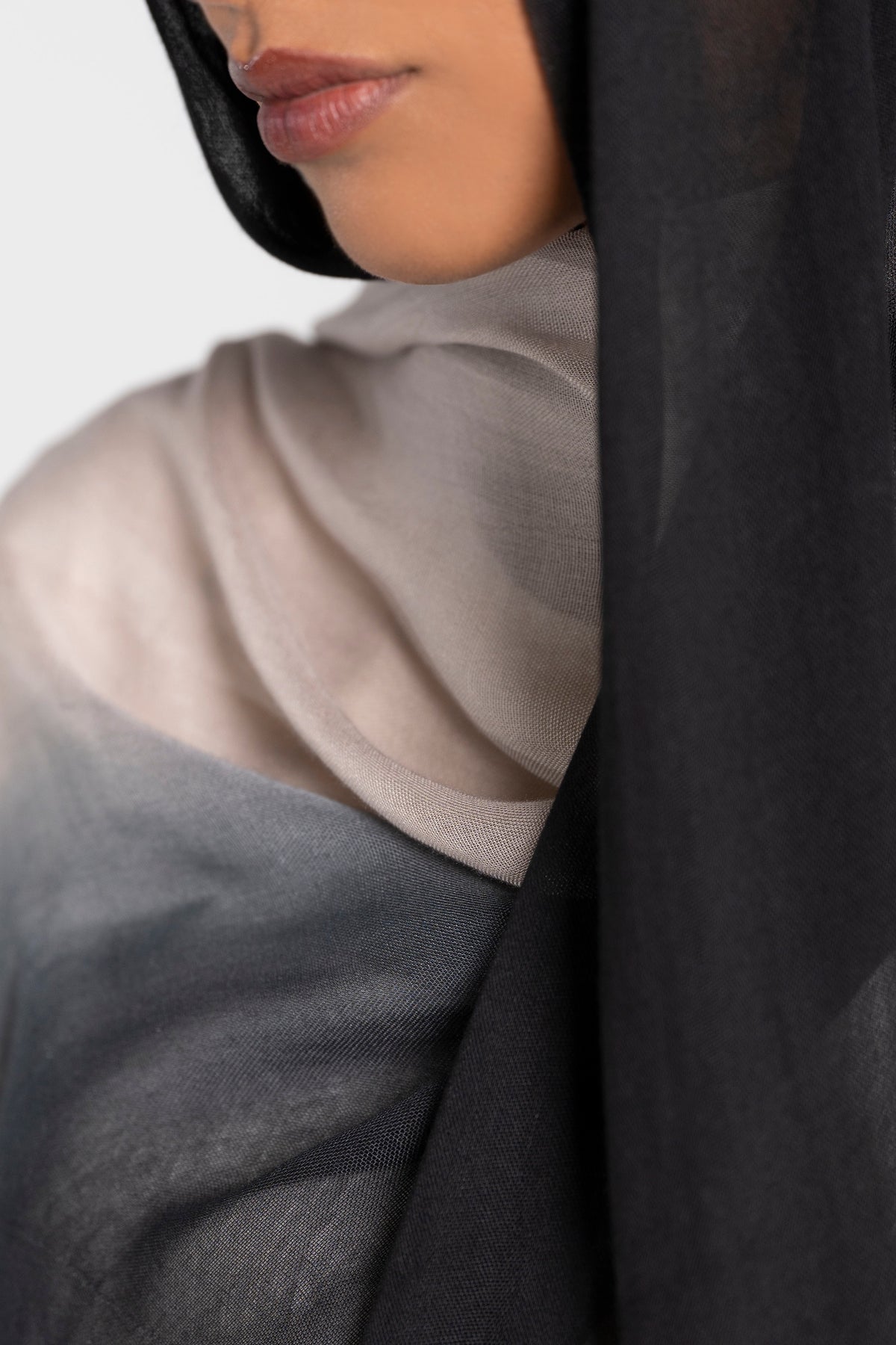 Modal Ombre Hijab - Black/Grey