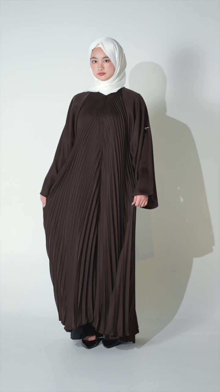 Pleated Abaya - Dark Brown