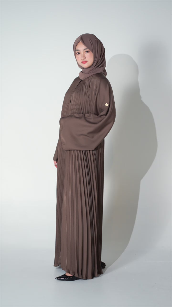 Pleated Abaya - Brown